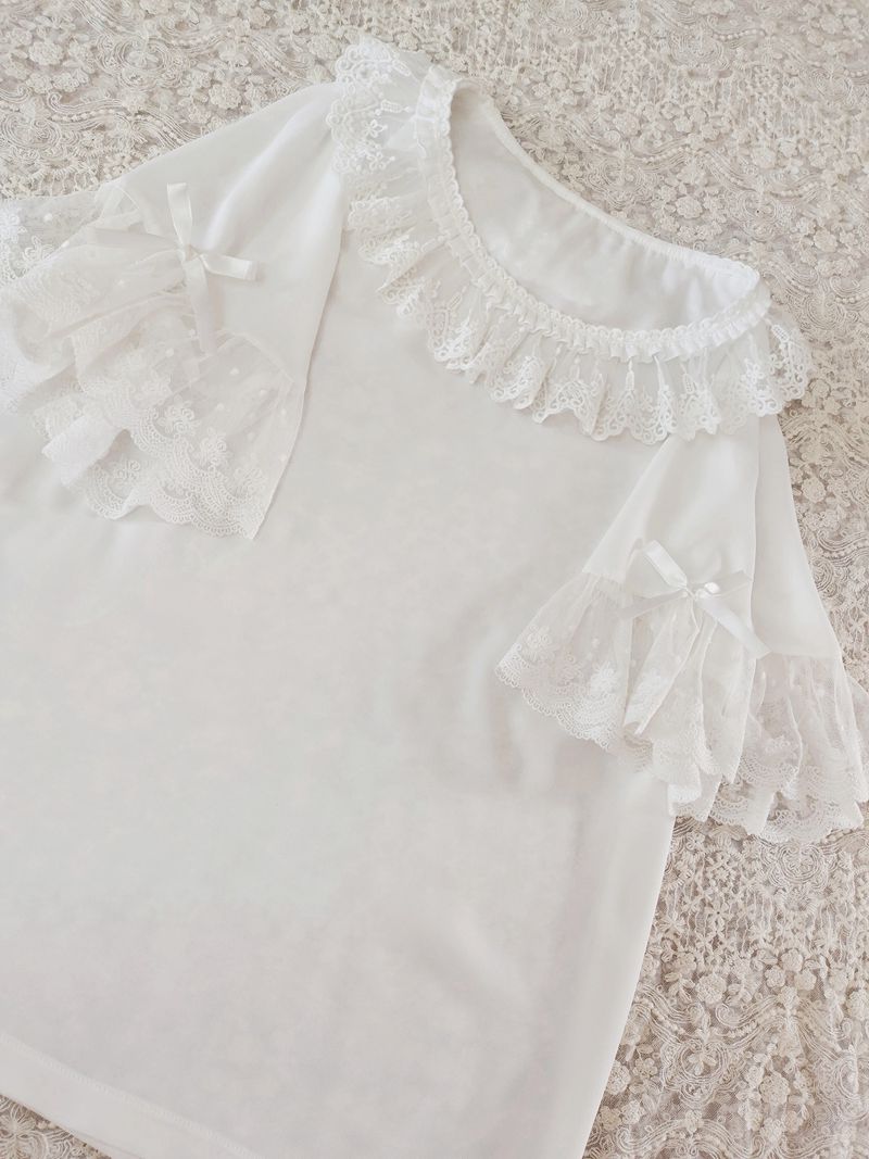 Doll Collar Lace Blouse With Butterfly Sleeves
