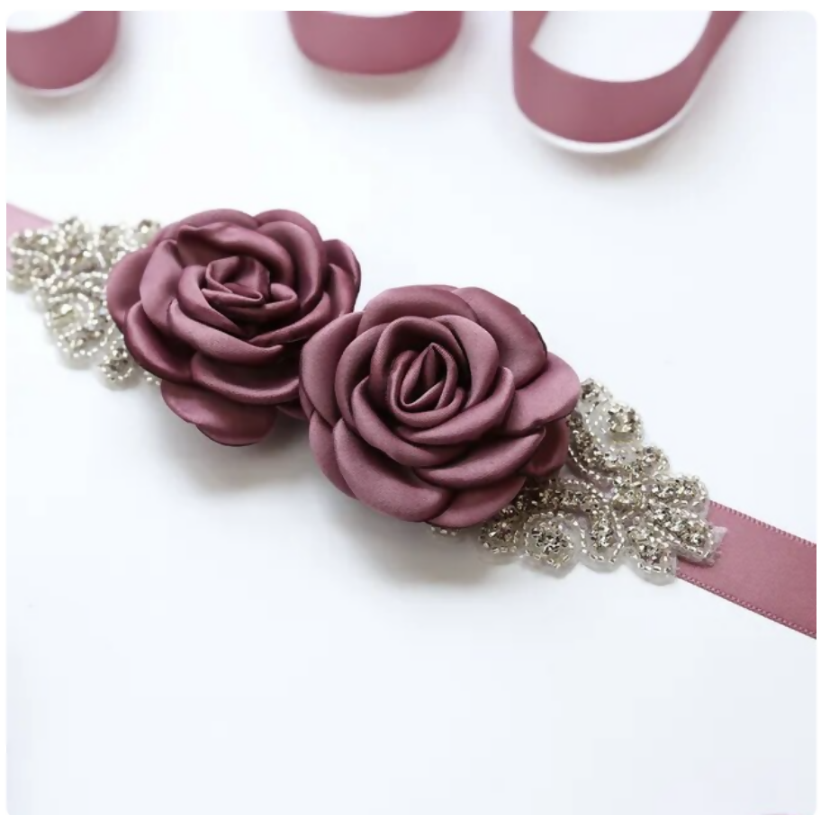 Elegant Beaded Rose Belt