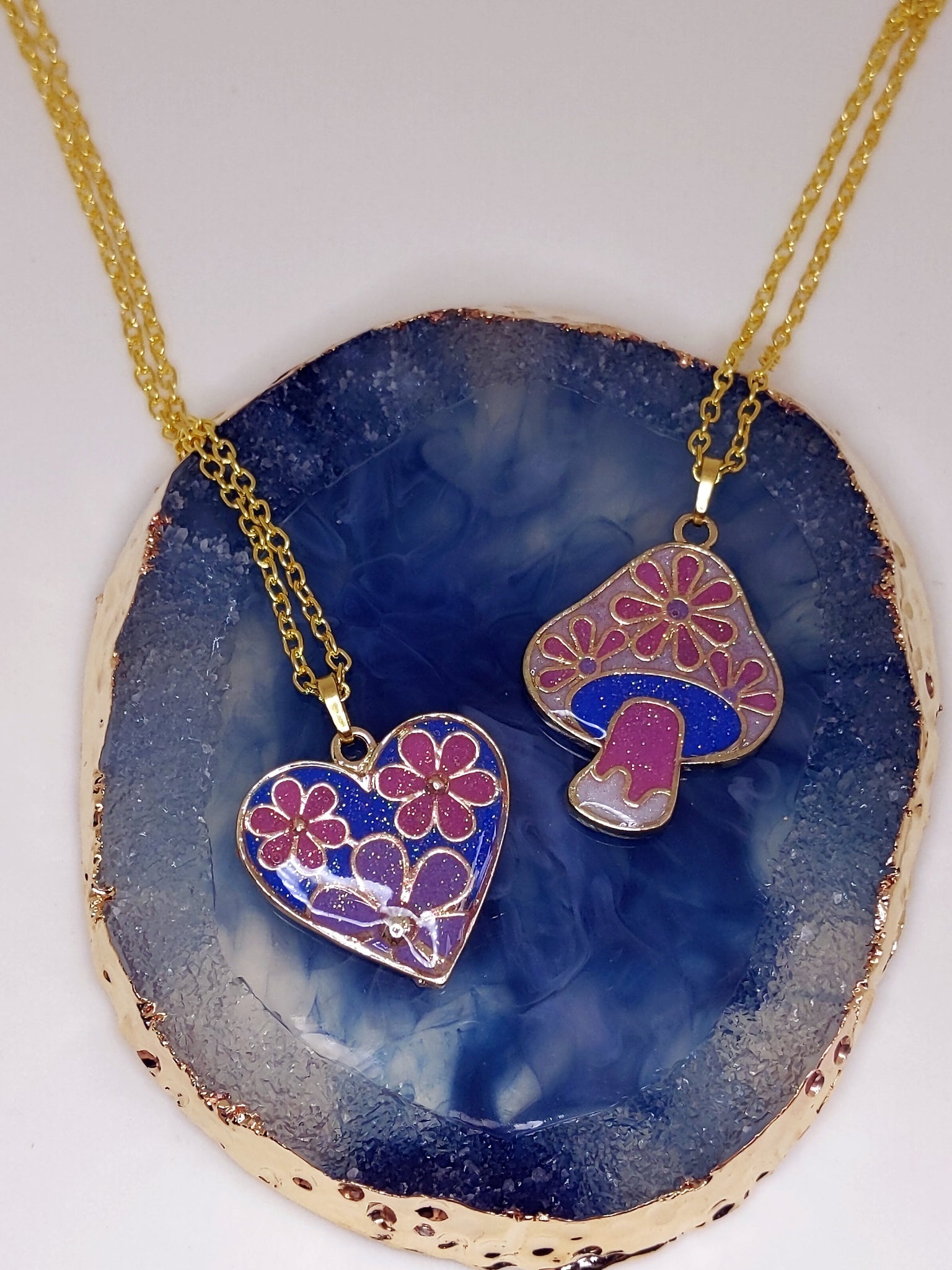 Flower Heart Resin Pendant Necklace - Lolita Collective
