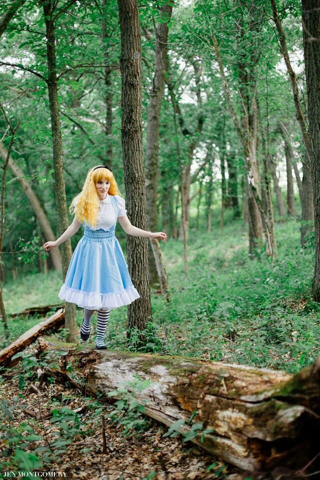 Alice in Wonderland Jumperskirt